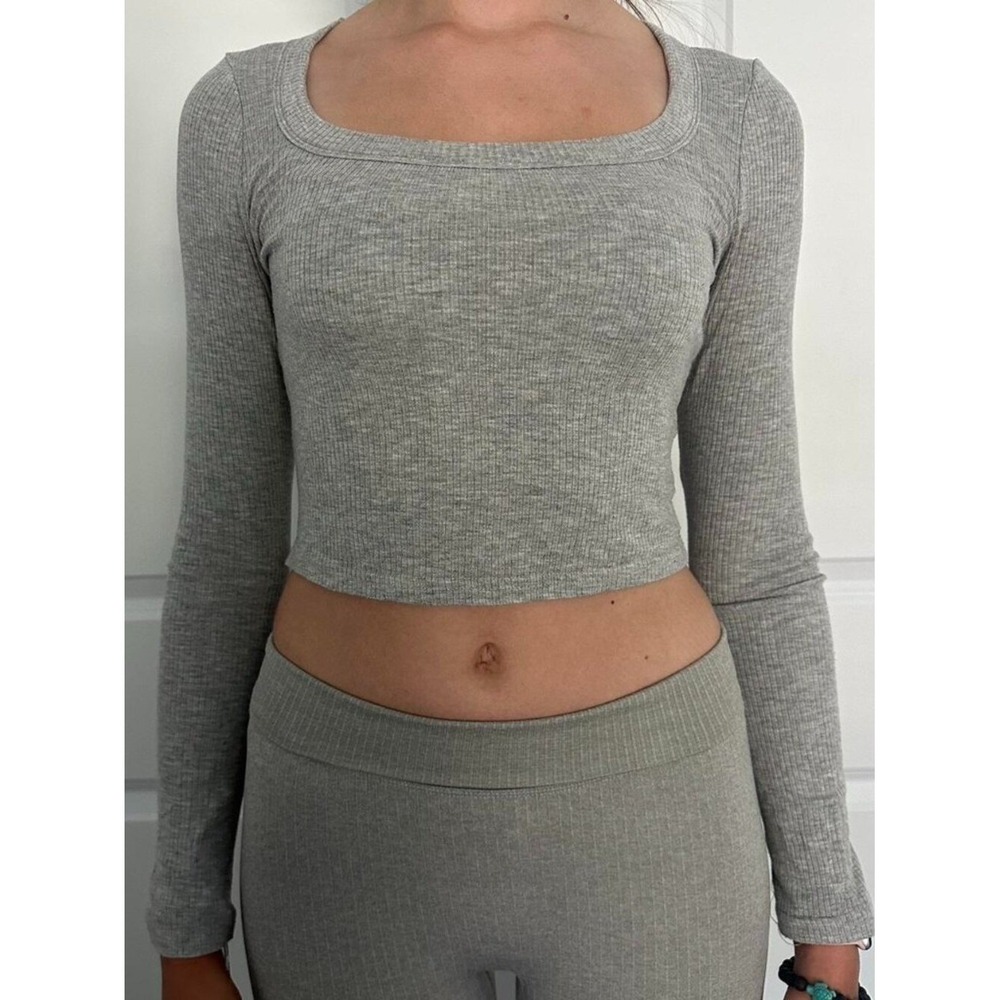 Tillys Sz S Gray Pullover Crop Top Scoop Neck Ribbed Knit Slim Fit